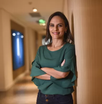Milene-Gomes-356x364