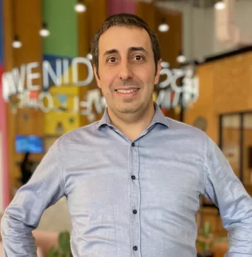 Michael-Bernstein-CTO-Clicksign-scaled-e1722460783484-356x364